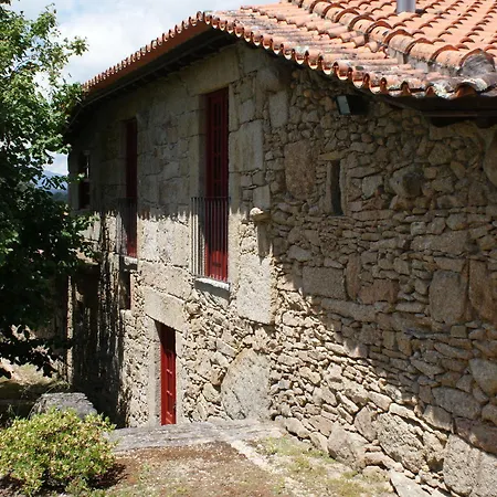 Alojamento de Turismo Rural Casa De Rodas