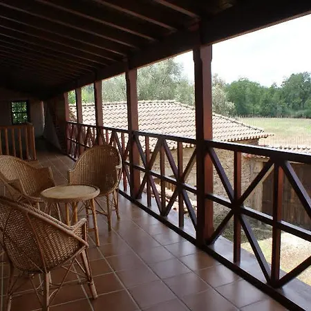 Alojamento de Turismo Rural Casa De Rodas *